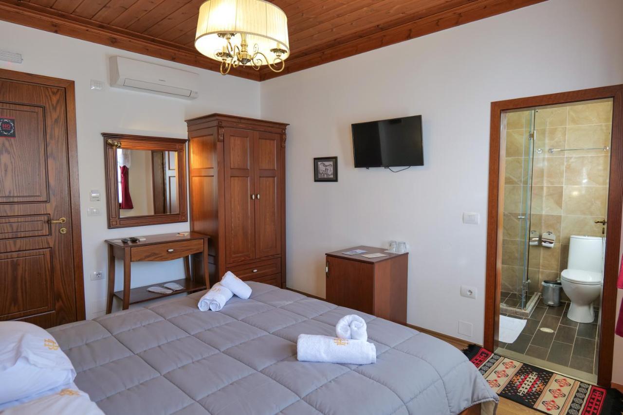 Hotel Bineri จีโรคาสเตอร์ ภายนอก รูปภาพ