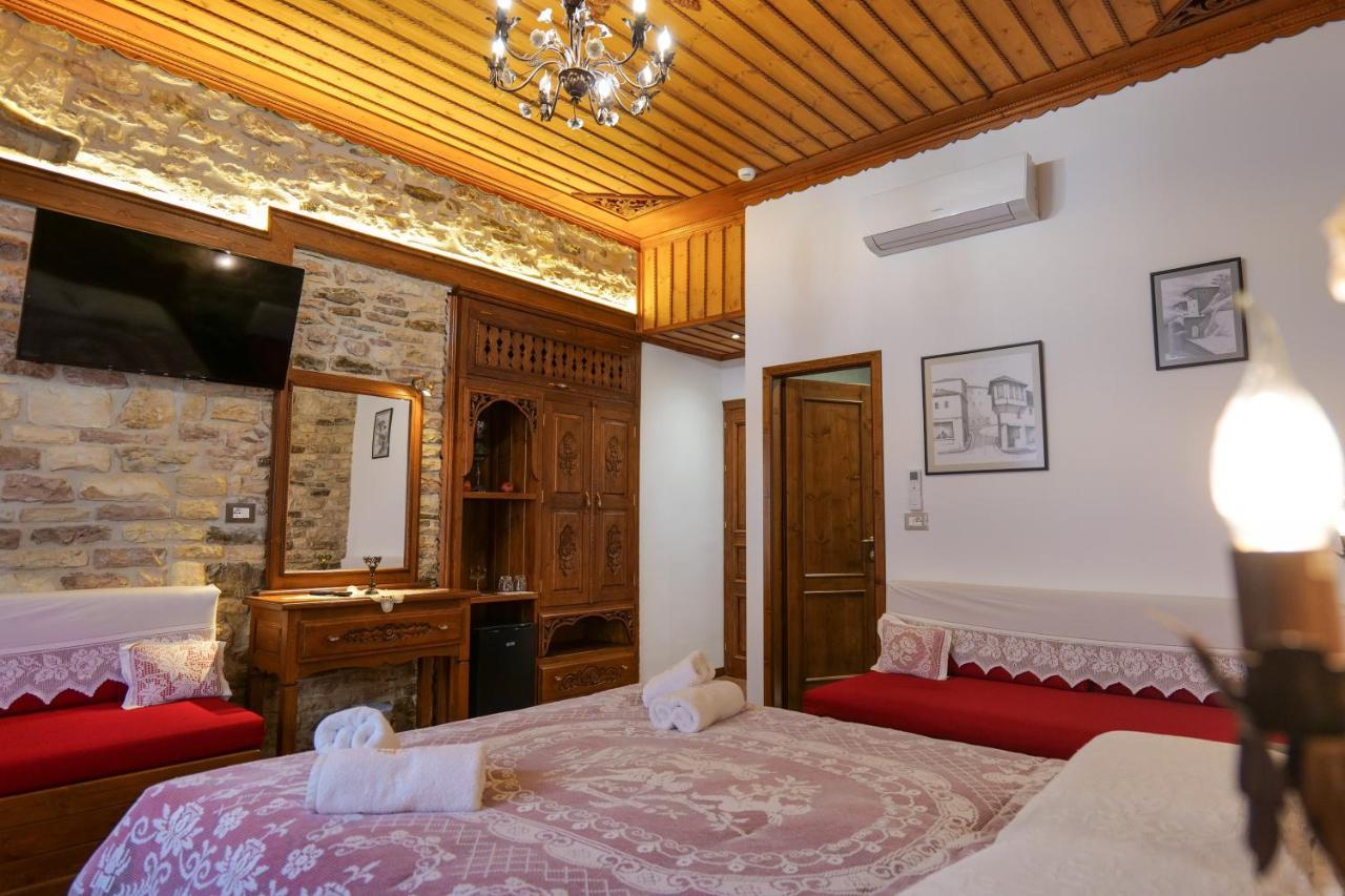 Hotel Bineri จีโรคาสเตอร์ ภายนอก รูปภาพ